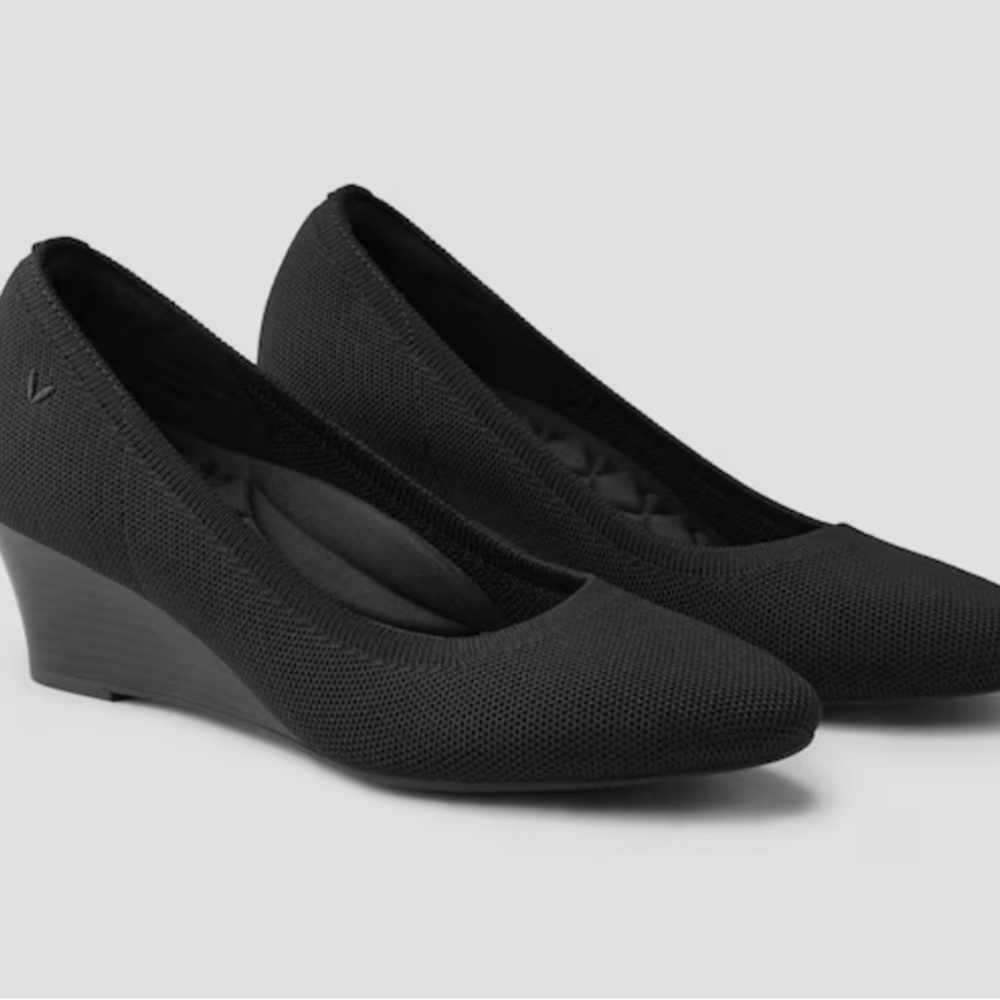 Vivaia Tamia Wedge Pro Black 39.5 (8.5 US)